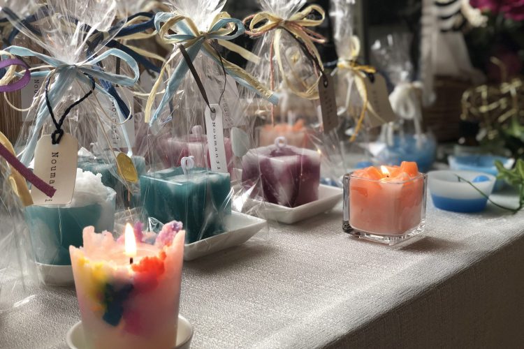 3色の角形とろうそく風の寺キャンドル(山梨県甲府市の能満寺オリジナル)