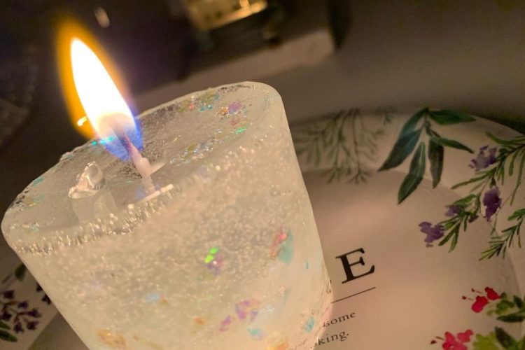 暗闇を照らす寺キャンドル(山梨県甲府市の能満寺オリジナル)